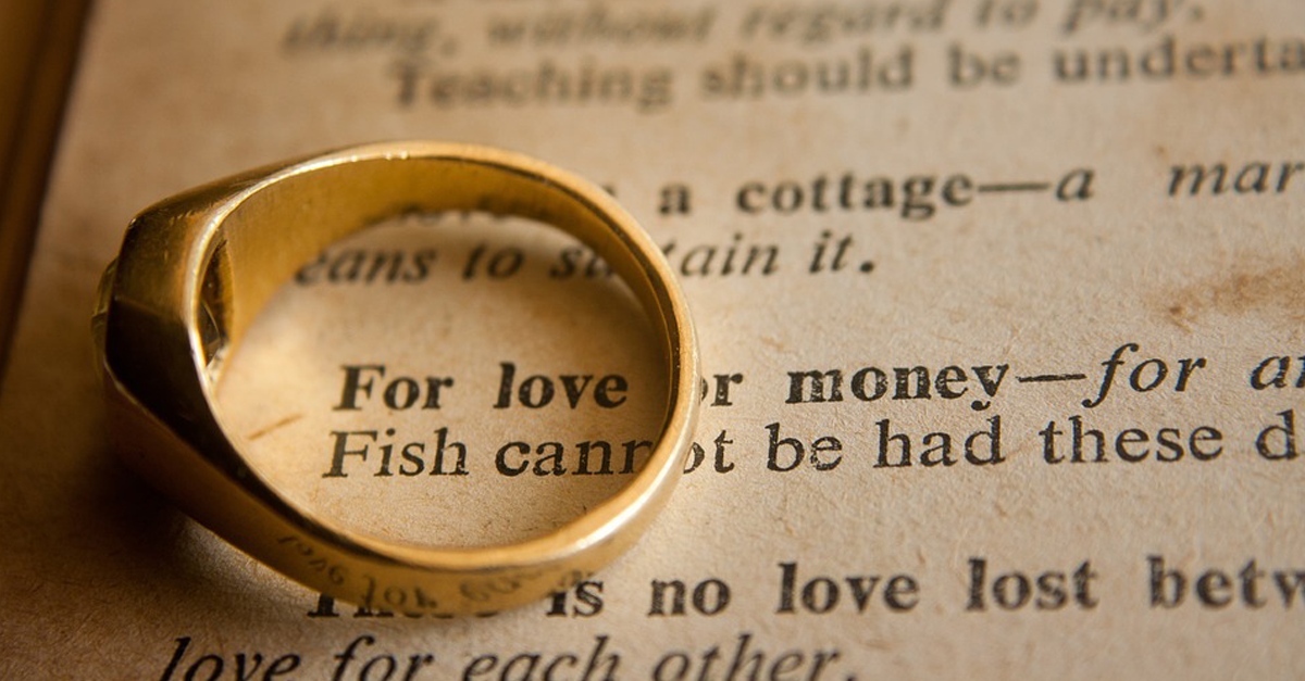 It seems that the majority of problems that a married couple will face are related to money.